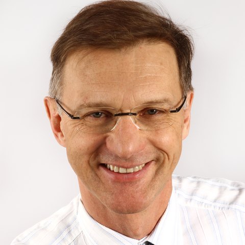 Prof. Uwe Reuter